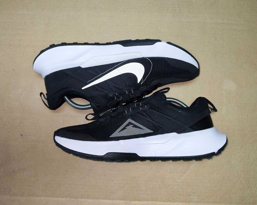 Оригінальні Трейлові Кросівки Nike Juniper Trail 2 чорні Розмір 44,5
