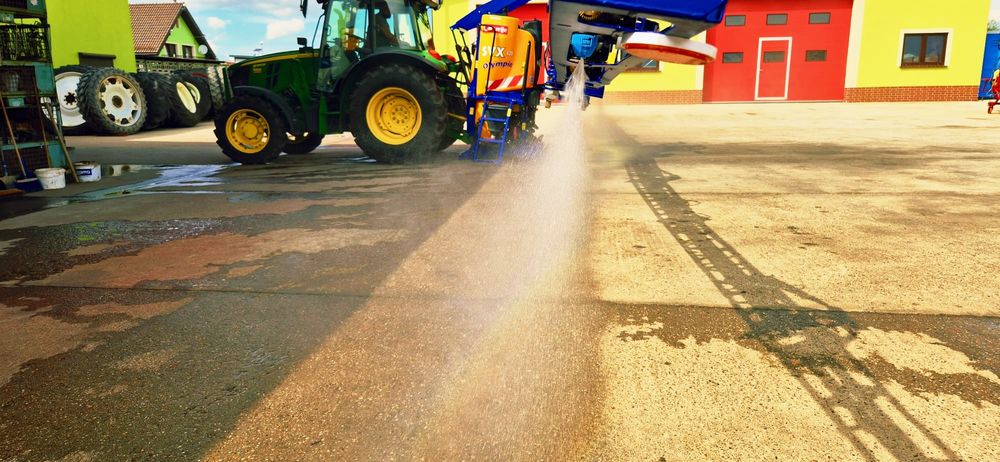 Opryskiwacz zawieszany Caruelle Olympia