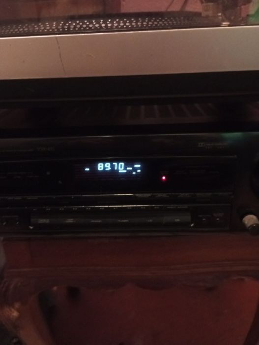 Amplificador mais gira discos antigo