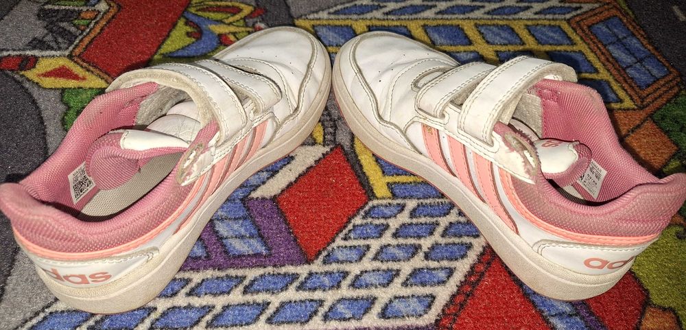 Buty Adidas 31 r (19 cm).