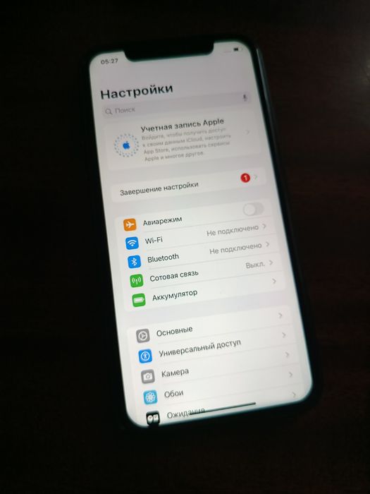 iPhone XR | 64 GB | 100%