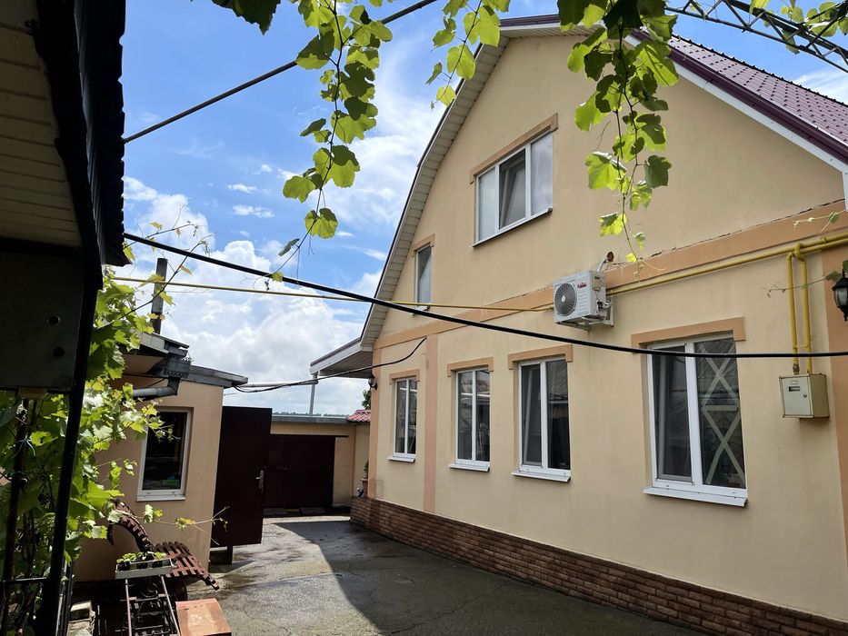 Продам приватний будинок 142 м2 16 соток ділянка