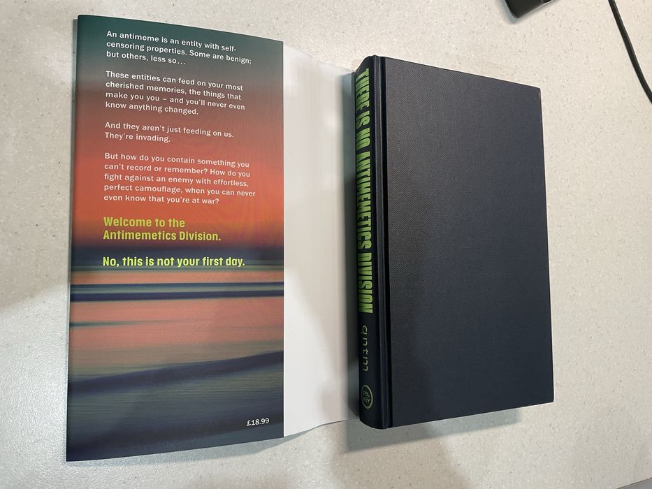 Книга "There Is No Antimemetics Division", нова, англійська мова