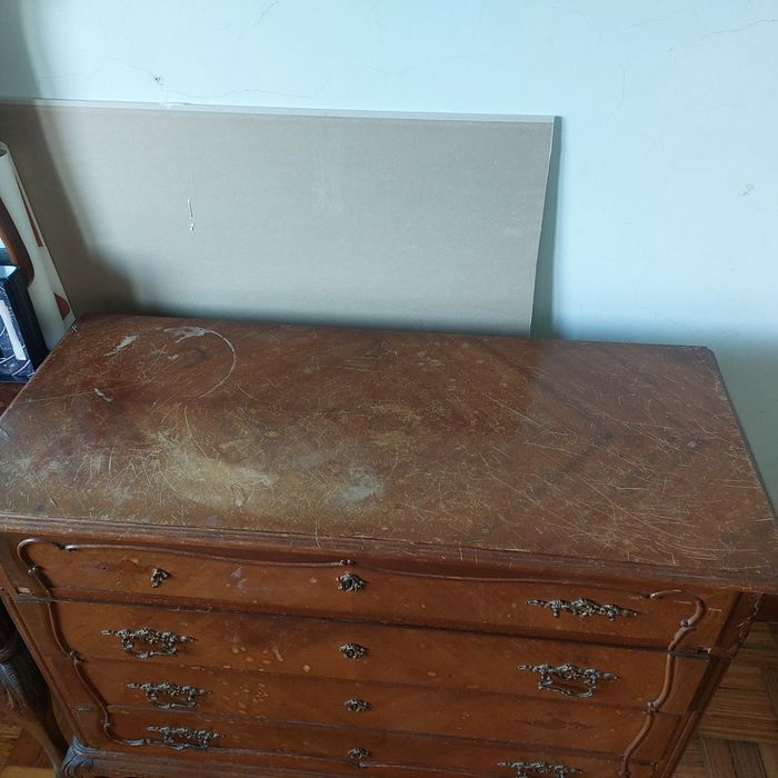 Cómodas antigas para restaurar