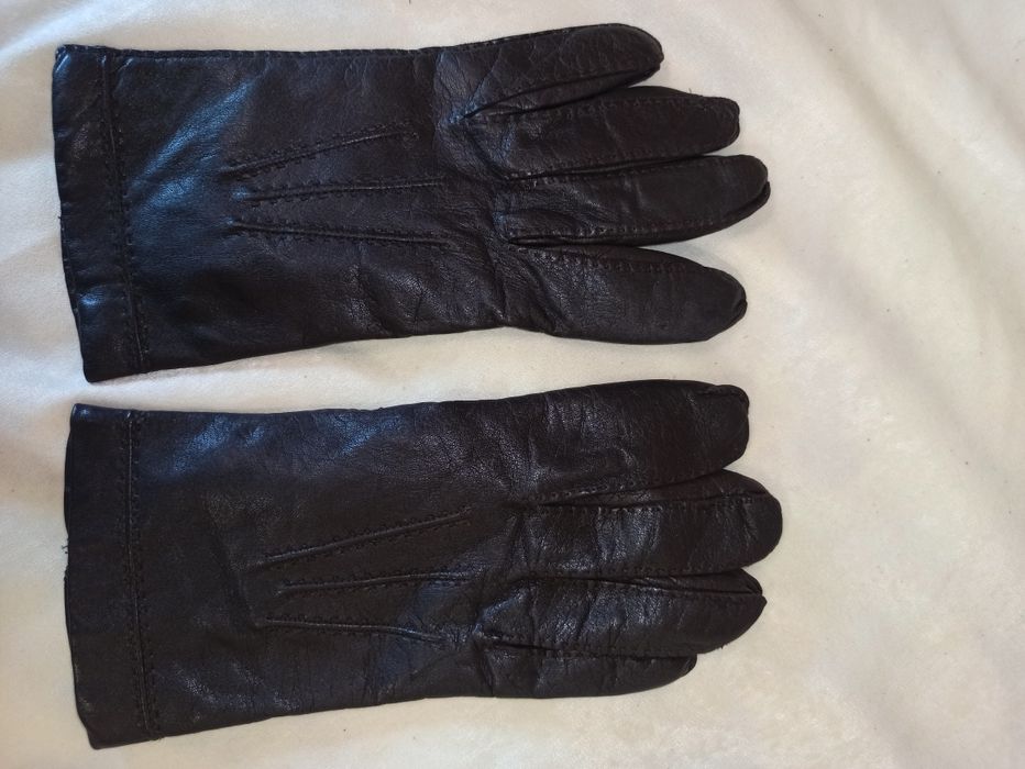 Женские кожаные перчатки