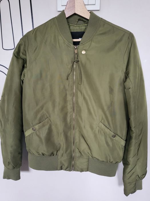 Kurtka bomberka/ Cropp
