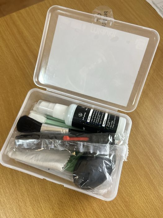 Sony A6100 APS-C 24MP 4K + 10-20mm Grande Angular + Extras