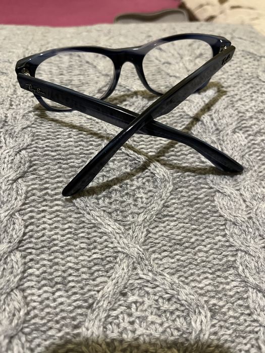 Oprawki Ray-Ban w kolorze granatowym