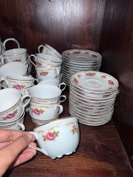 Conjunto Antigo de Chá/Café Porcelana SP Coimbra 52 peças