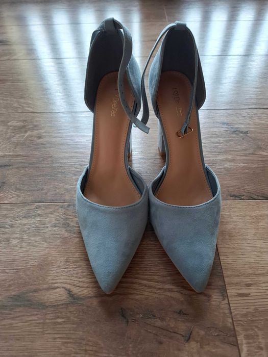 Czółenka szpice niebieskie Buty na szpilkach DeeZee - NOWE !
