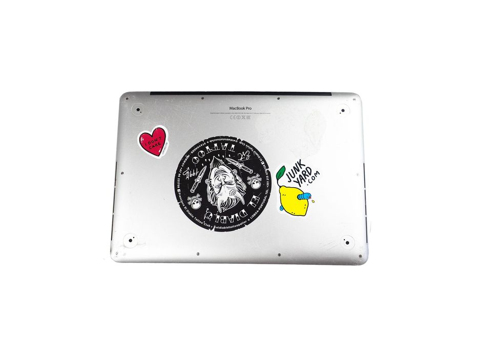 Macbook Pro 13.3' (2015) / Screen needs repair