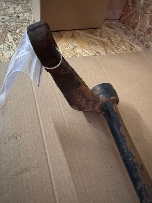 Торсіон лівий Фольцваген T4 1996-2003 року