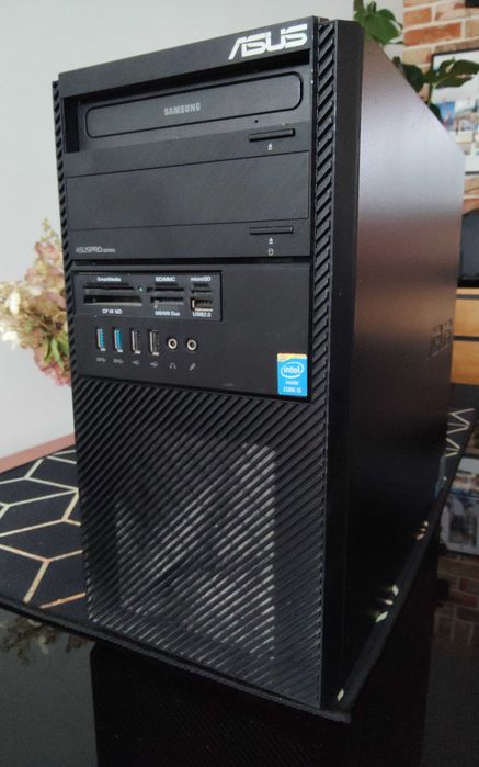 komputer Asus i5 16GB RX570