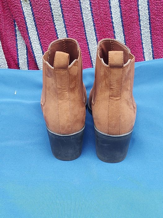 Buty damskie rozmiar 38 zamszowe
