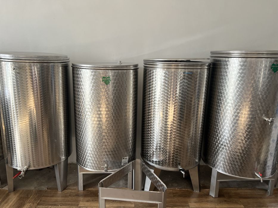 Бочки з нержавіючої сталі