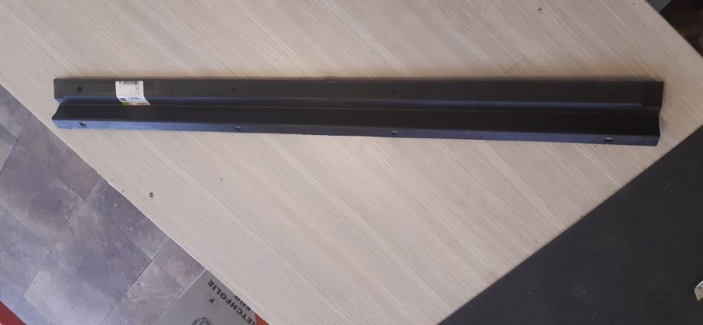 Zawias tylnej szyby Ares, Arion, Axion, Atles