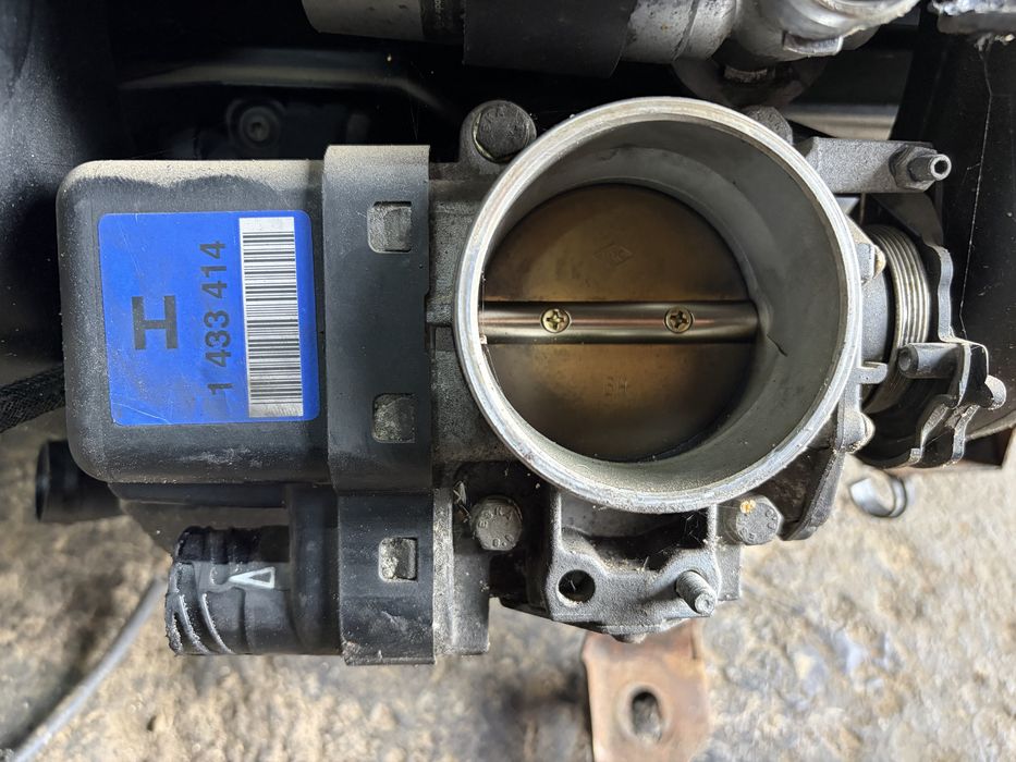 Przepustnica bmw e38 e39 e46 m52Tu 2.0i 2.5i 2.8i niebieska