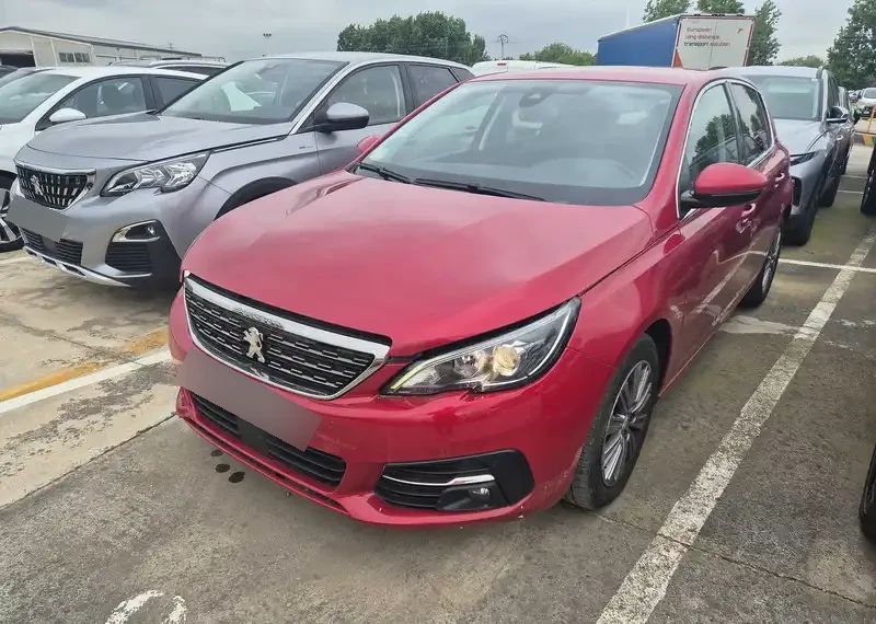 Peugeot 308 1.2 PureTech Allure EAT8