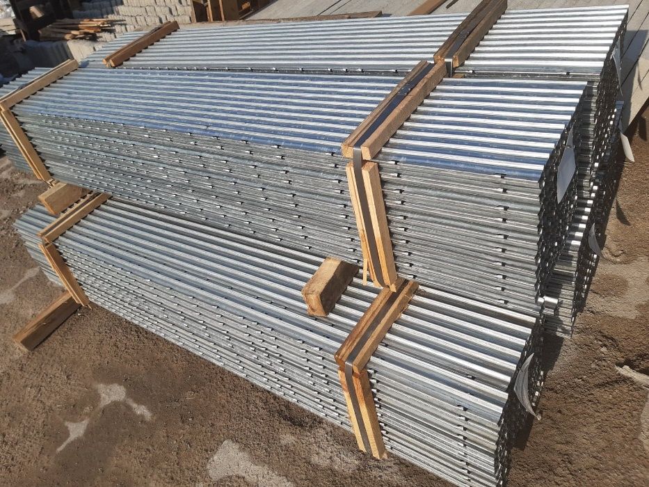 Słupki do SIATKI leśnej Ogrodzeniowe , Ocynkowane H-2,0 m PROMOCJA!