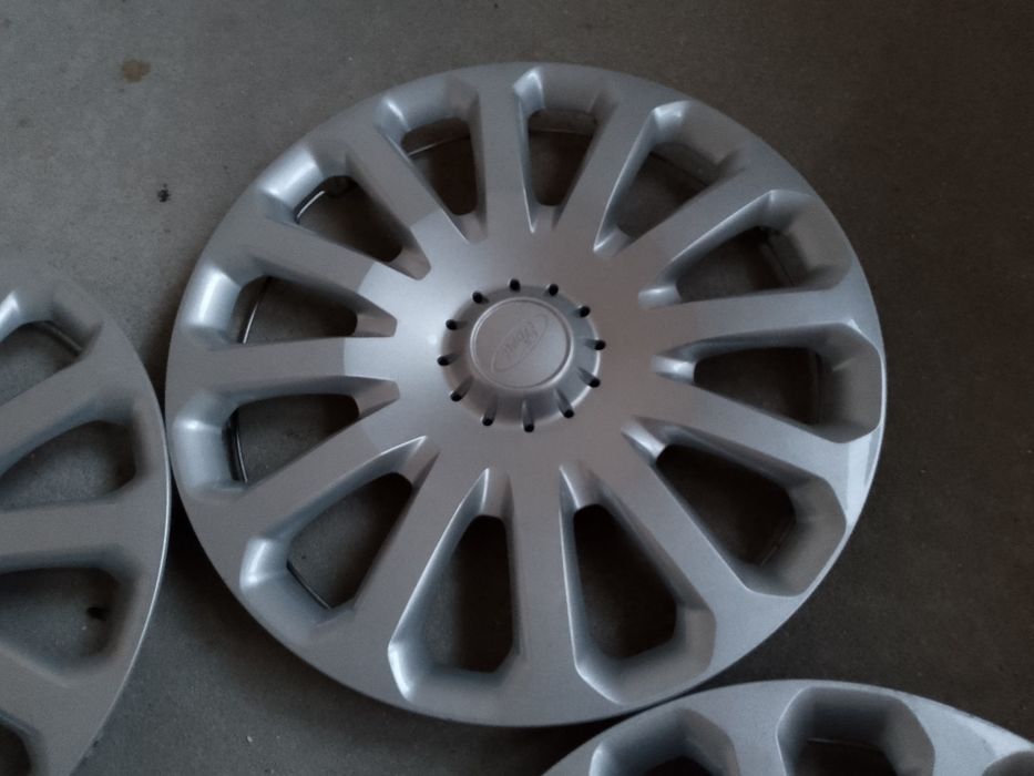 Kołpaki ford 15 fiesta