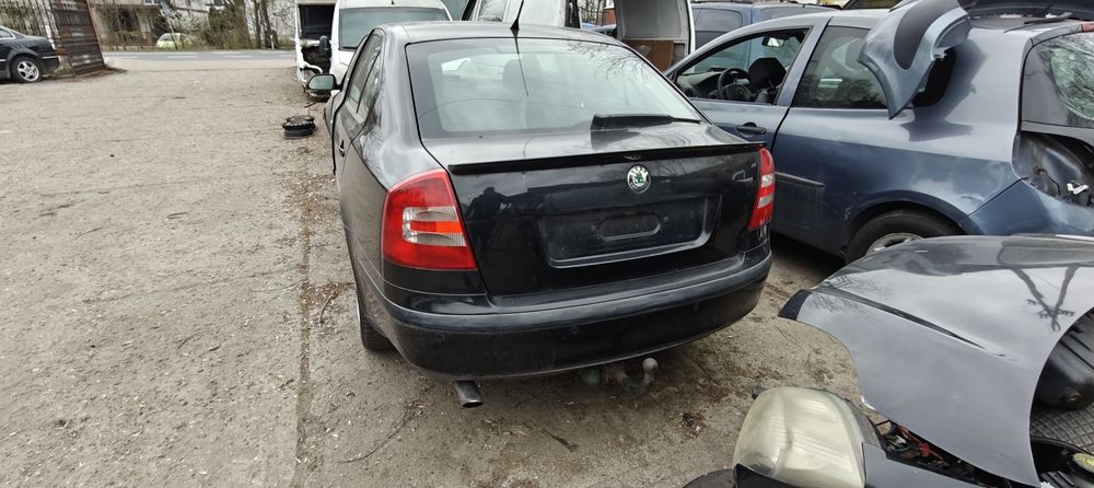 Skoda Octavia II skrzynia części kompletny tył silnik 2.0 FSI alufelgi