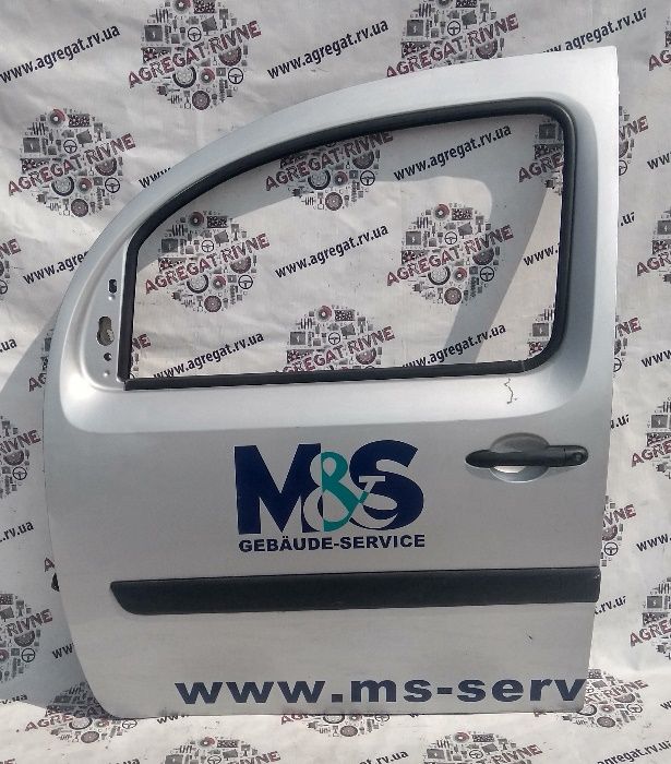 Двері Двери Дверка передні бокові Передние Renault Kangoo Кенго 2 08+