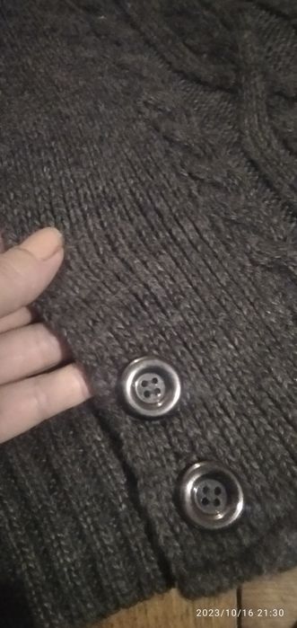 Теплий чоловічий светрик,