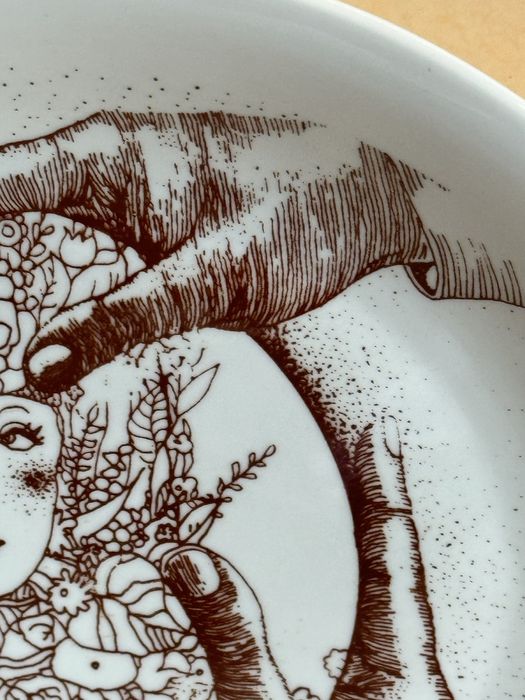 Talerz ozdobny z porcelany Wawel