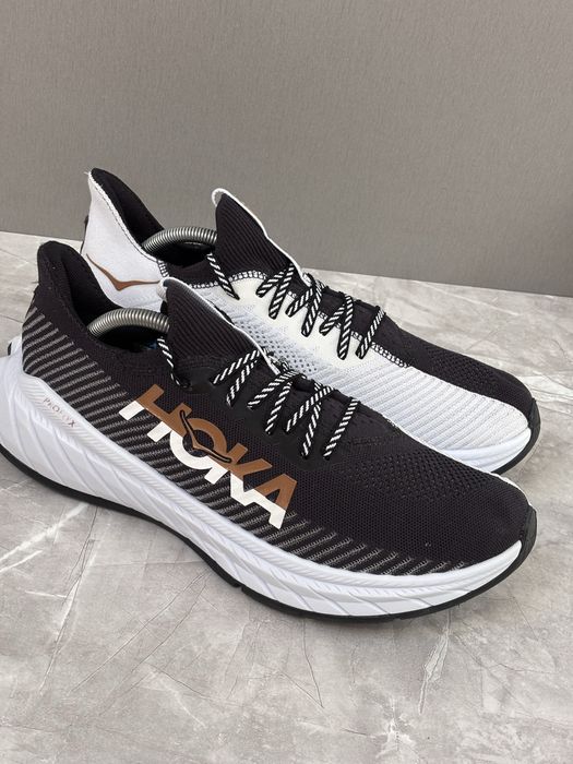 Hoka Carbon x 3
