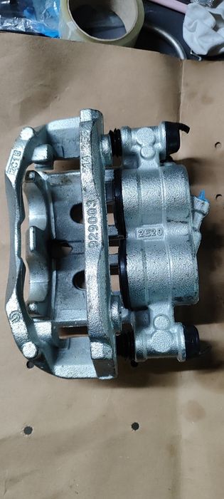 Суппорта brembo на Mercedes sprinter 906 vito 639 vito 447