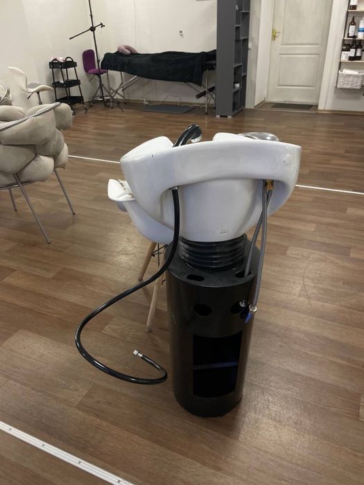 Перукарська мийка