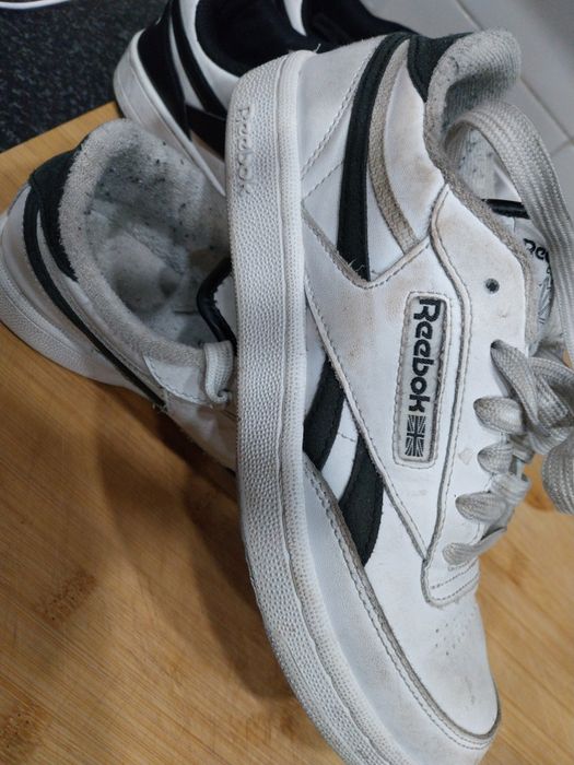 Vans pretas oferta das brancas