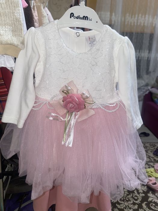 Продам дитячу сукню 74 см на 9 місяців