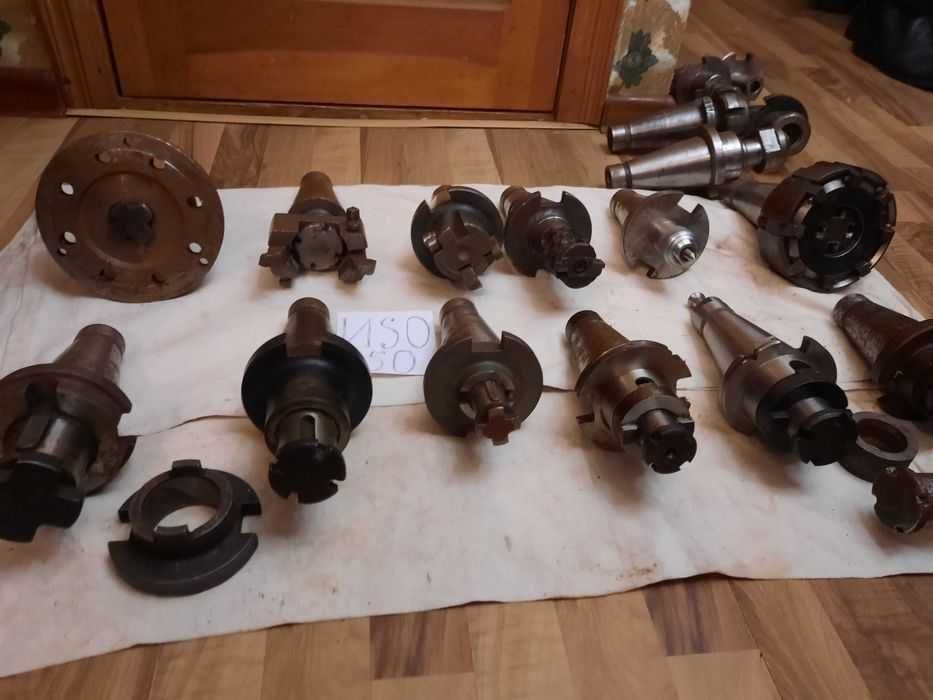 Цанговий патрон КМ 2 с набором цанг