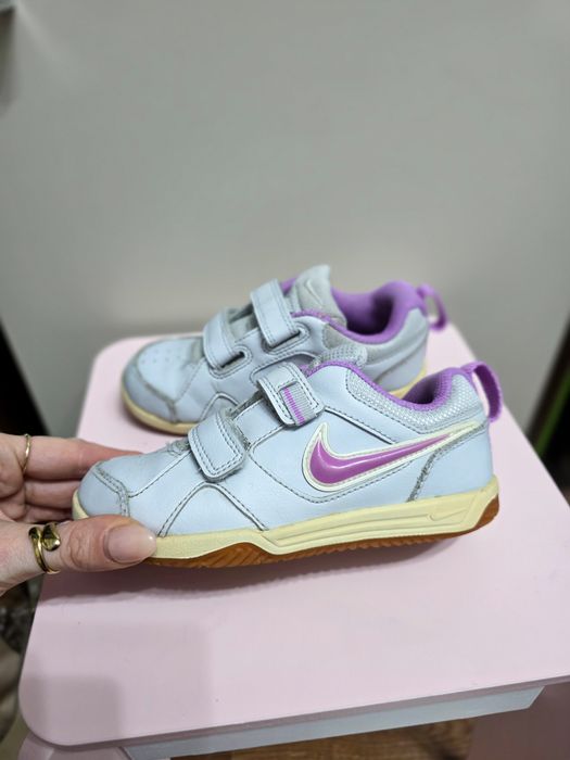 Sneakersy dziecięce bity sportowe dla dziewczynki nike trampki