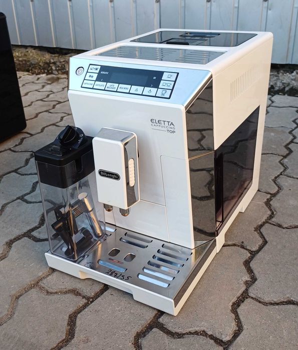 Кофемашина кофеварка Delonghi Eletta Cappuccino Top ECAM 45.760 белая