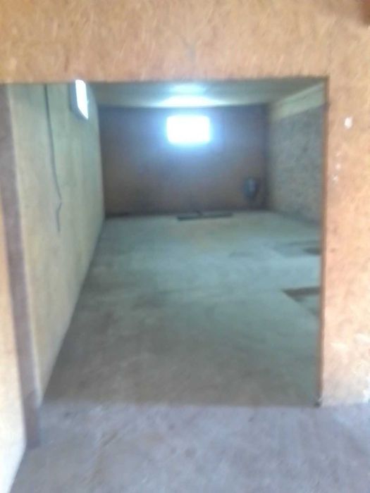 Виробничо - складський комплекс. Загальна 1200 м.кв. Ділянка 1 ГА.