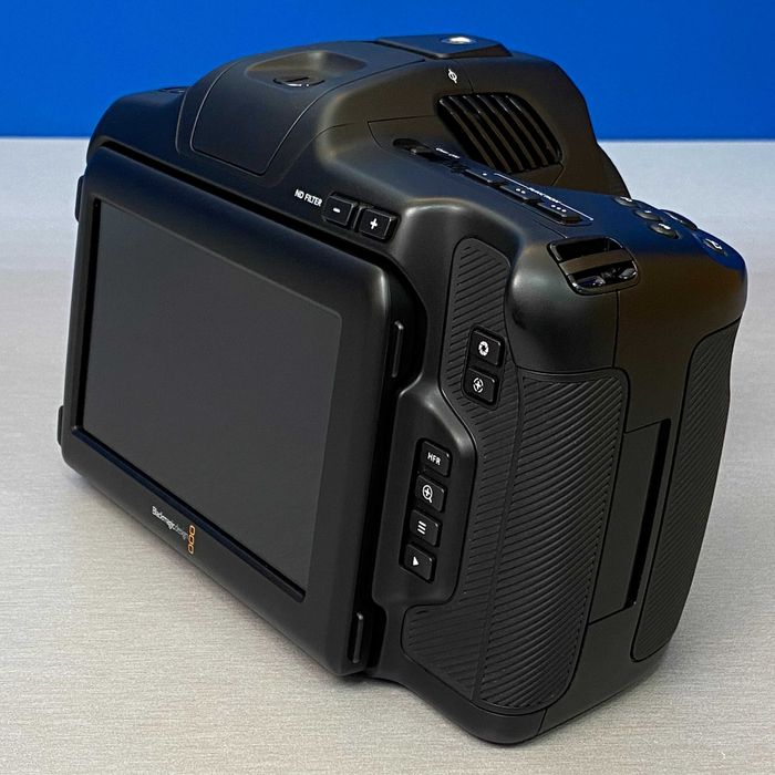 Blackmagic Pocket Cinema Camera 6K Pro