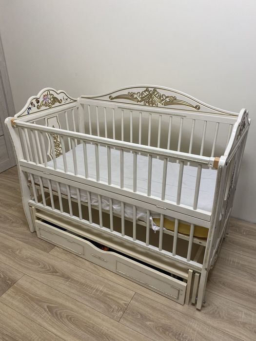 Дитяче ліжечко !