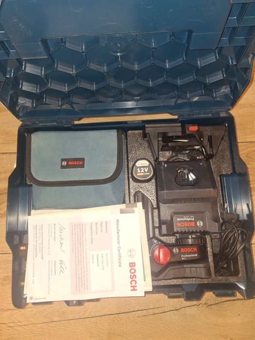 Sprzedam laser krzyzowy z blototh Bosch 360 .modelGll 3x80 cg