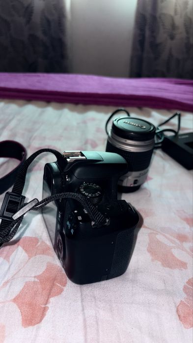 Canon EOS 1300D + objetiva 28-90 mm