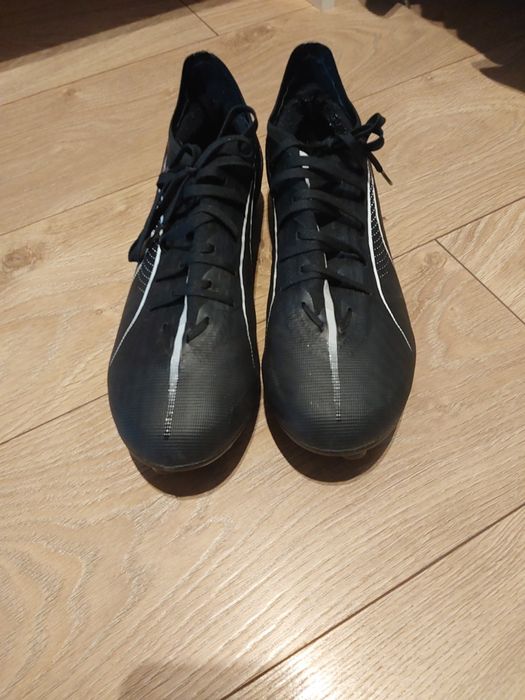 Męskie Korki PUMA Ultra 5
ULTRA 5 PLAY FG/AG 10768902