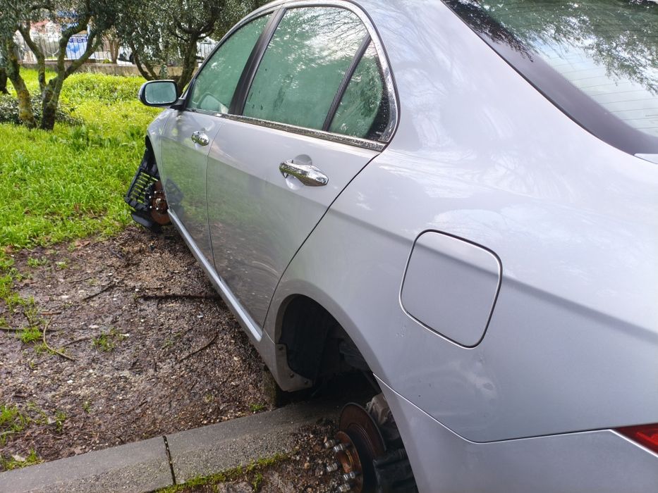 Honda Accord para peças ou recuperação