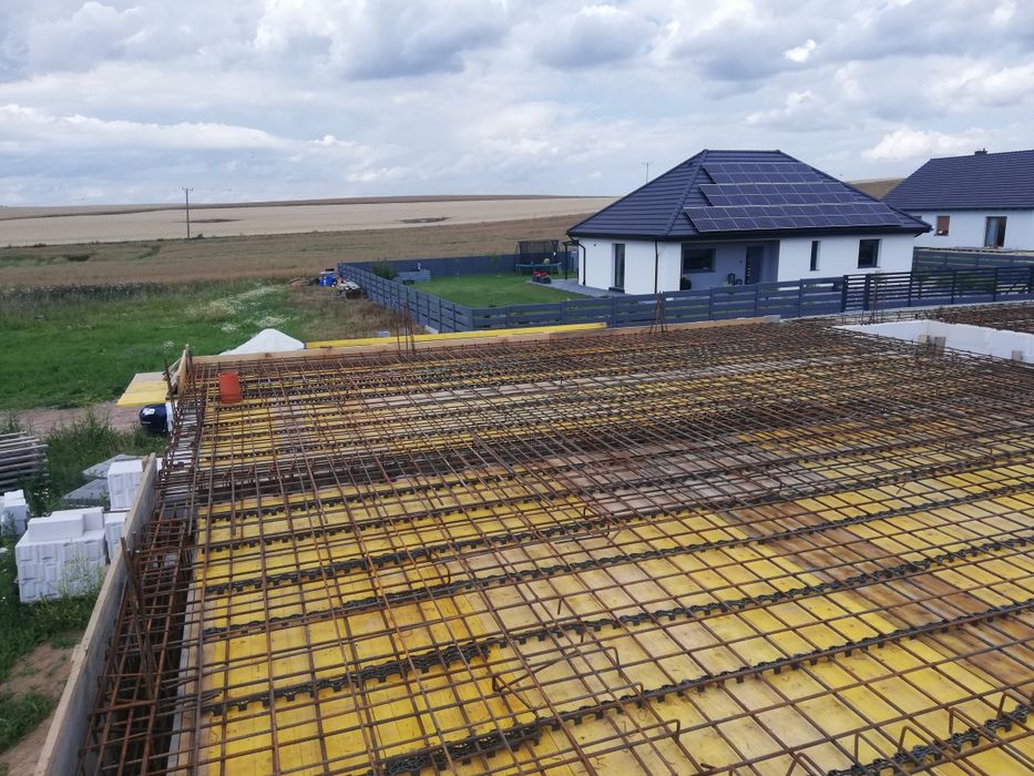 Szalunek stropowy  wynajem stemple podpory dźwigary