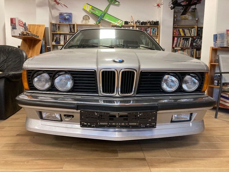 BMW Seria 6 BMW M635 CSi (E24) – Stan profesjonalny / Stan kolekcjonerski, silnik