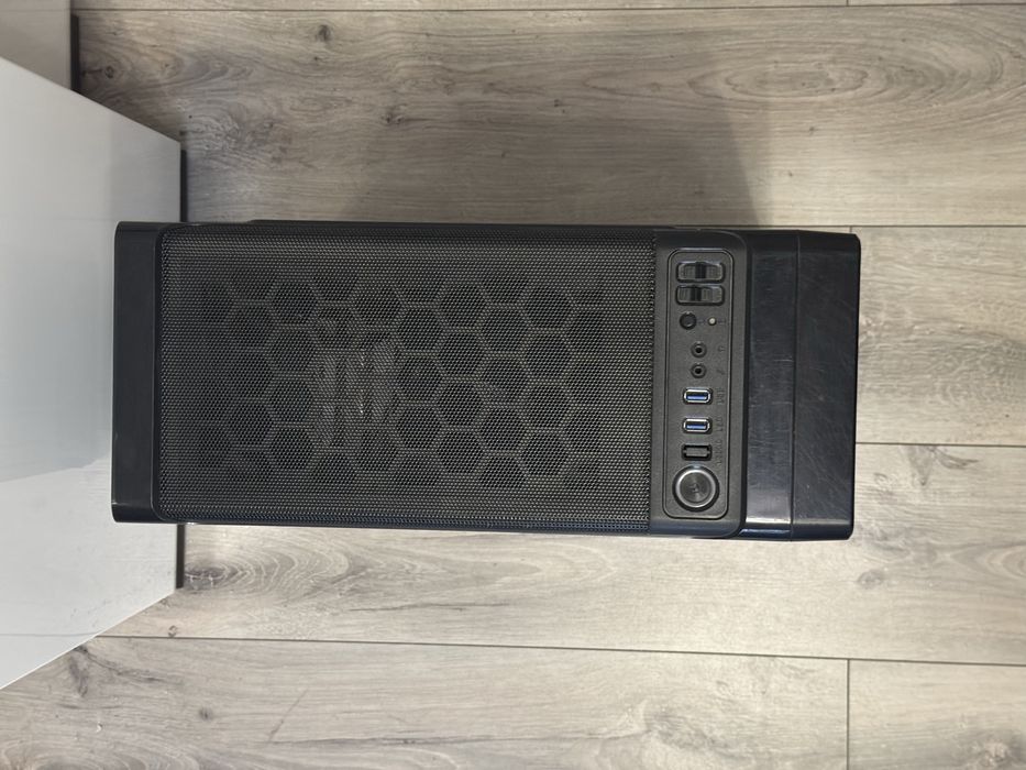 Komputer stacjonarny