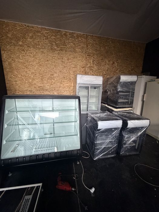 Холодильник под комерцию Холодильный шкаф витрина  Барный Узкий Ретро