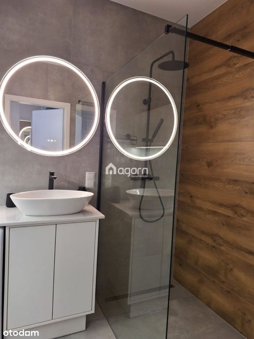 Apartamenty pod Dębowcem. Miejsce postojowe,