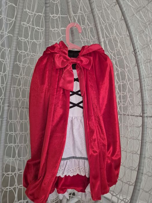 Dwa stroje, sukienki dla dziewczynki