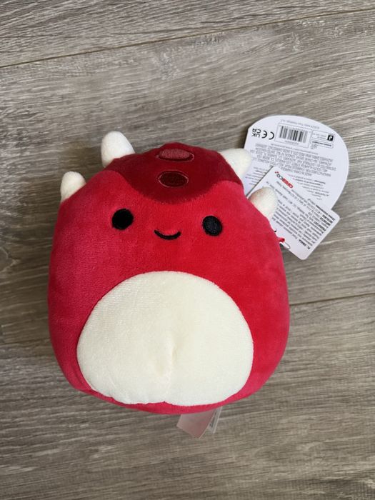 Nowy squishmallow seria 18 Sergio